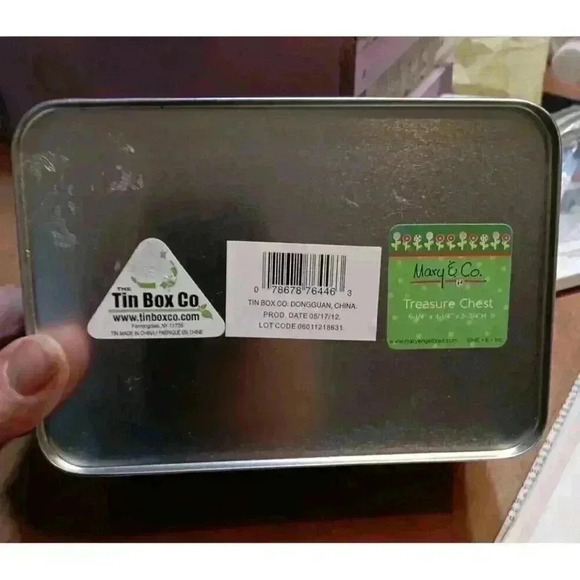 MARY ENGELBREIT "Less Egg! More Nog! 6¼×4¼×2¾ Christmas Hinged‎ Tin Box 2012 - Picture 6 of 8